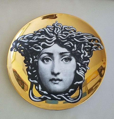 Piero Fornasetti Fornasetti Tema E Variazioni Plate, Number 217, the iconic image of  Lina Cavalieri in Gold. Atelier Fornasetti SOLD •