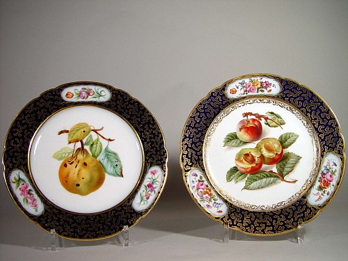 A fine Paris Porcelain Plate decorated with fruit, Boyer, Circa.1840. SOLD •