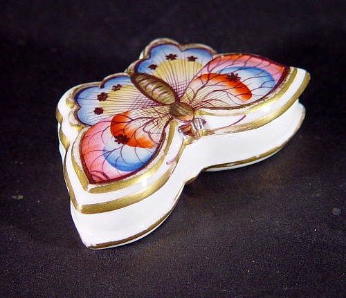 Inventory: Spode Factory Antique Porcelain Spode Double-sided Butterfly Box & Cover., 1810-30 $1,250