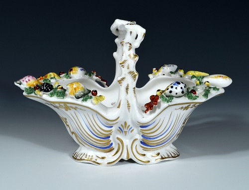 Chamberlain's Worcester Antique Chamberlain's Worcester Porcelain Basket with Sea Shell Border, Circa 1835-40 $550