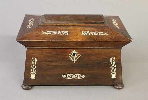 Victorian Rosewood Tea Caddy with Inlaid with Mother of Pearl, 1870