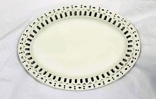 Creamware Pottery Plain Creamware Openwork Dish, 1800-20 $350