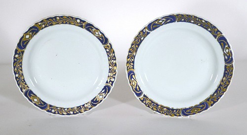 Chinese Export Porcelain Chinese Export Porcelain Pair of Plates with Blue Enamel, 1790