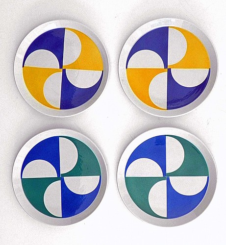Gio Ponti Modernist Earthenware Plates, Ceramica Franco Pozzi, Gallarate, 1967. SOLD •
