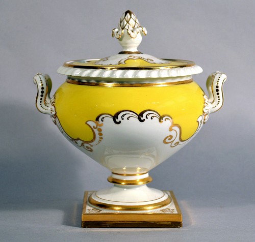 Flight, Barr & Barr Factory Flight Barr & Barr Worcester Porcelain Yellow-ground Sauce Tureen and Cover, Circa 1792-1807 $1,250