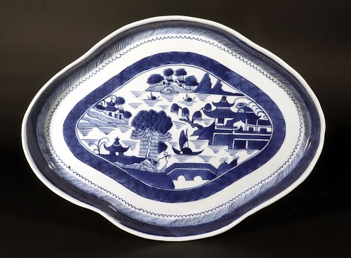 Chinese Export Porcelain Chinese Export Nankin Blue & White Porcelain Tray, 1810-20 SOLD •