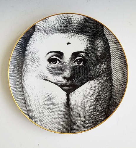 Piero Fornasetti Vintage Rosenthal Fornasetti Temi E Variazioni Motiv 19 Porcelain Plate, 1980s $700