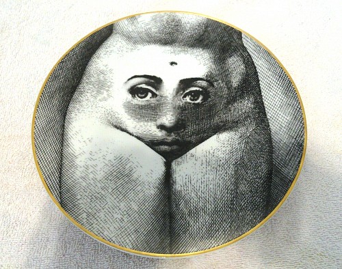 Piero Fornasetti Piero Fornasetti Rosenthal Porcelain Plate, Themes and Variations, Motiv 19, 1980s $785