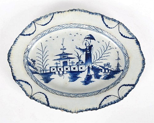 Pearlware Pottery Shell Edge Pearlware Oval Dish with Chinoiserie Decoration, 1790 $950