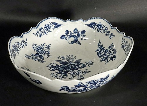 First Period Worcester Porcelain First Period Worcester Porcelain Pine Cone Pattern Junket Dish, 1770 SOLD •