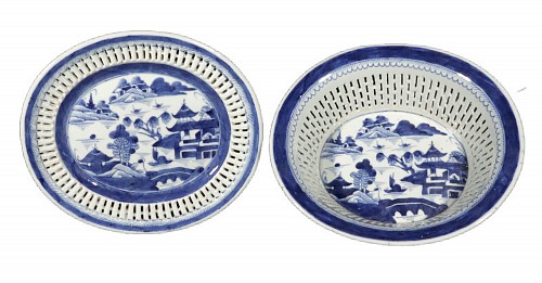 Chinese Export Porcelain Chinese Export Porcelain Canton Blue & White Chestnut Basket & Stand, 1820 $750